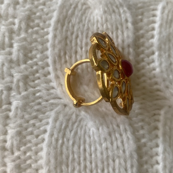 Ring - Picture 3 of 4